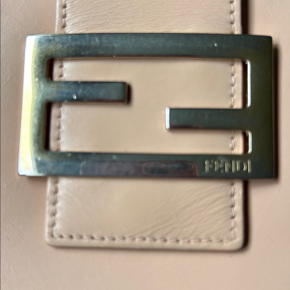 Fendi FF Logo light peach Leather Wallet with Gold Logo - Picture 2 of 11